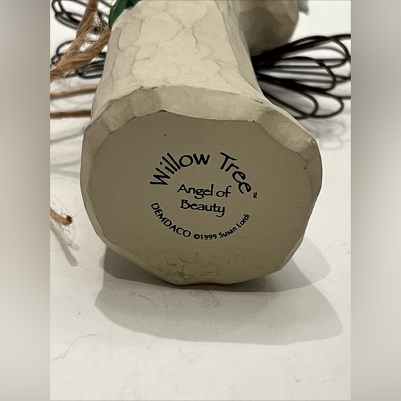 WILLOW Tree “Angel of Beauty” Susan Lordi Demdaco Tree Ornament 1999. - Picture 7 of 13